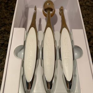 NEW Artis 3 piece Makeup Brushes